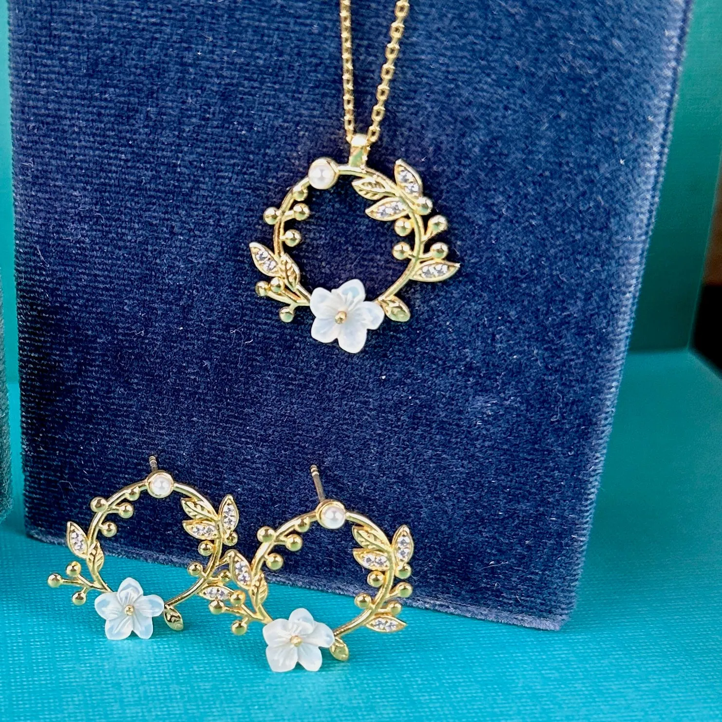 Necklace - Les Jardin Posy