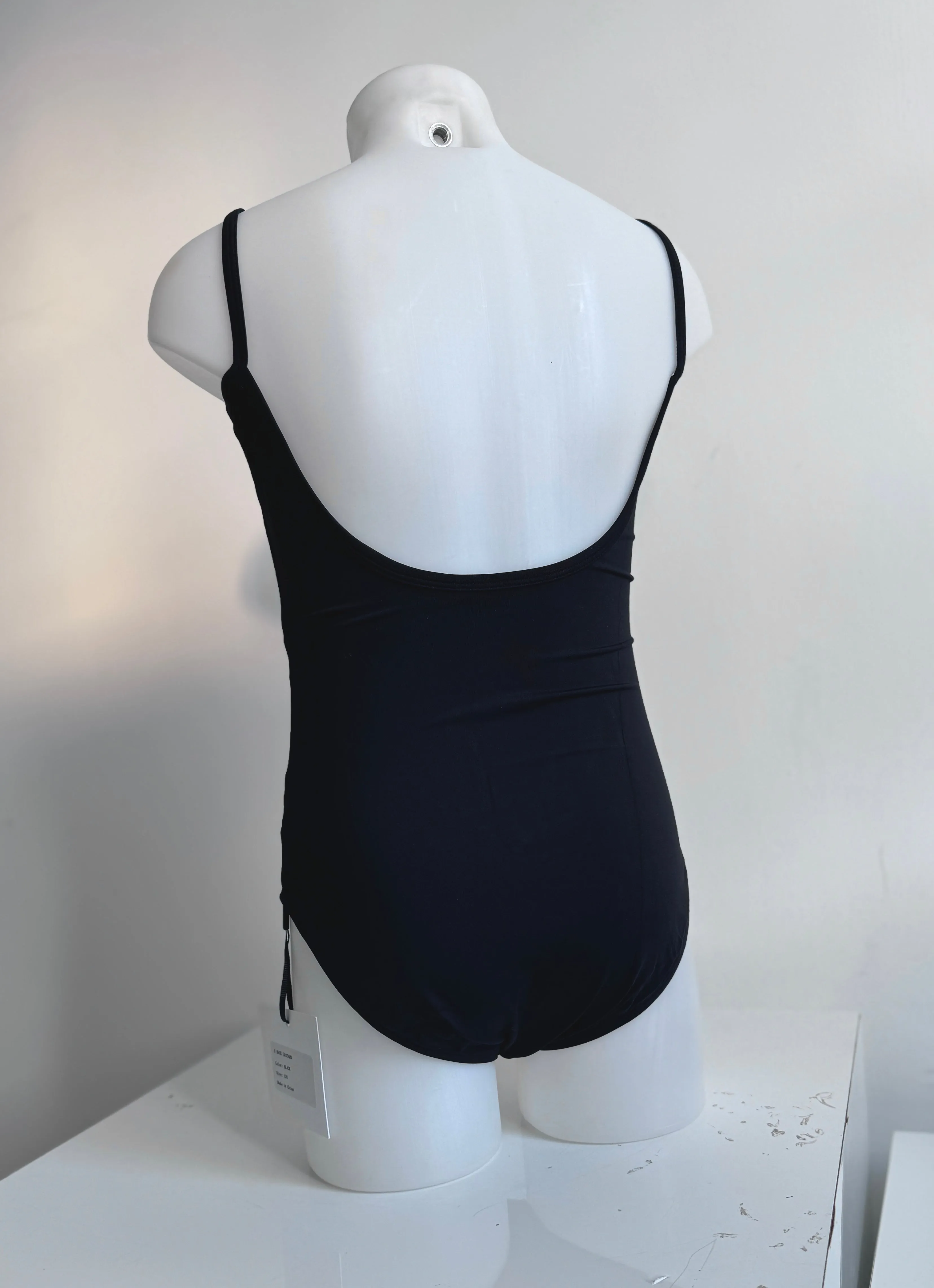 Vienna - Low U-back camisole leotard CHILD - Black